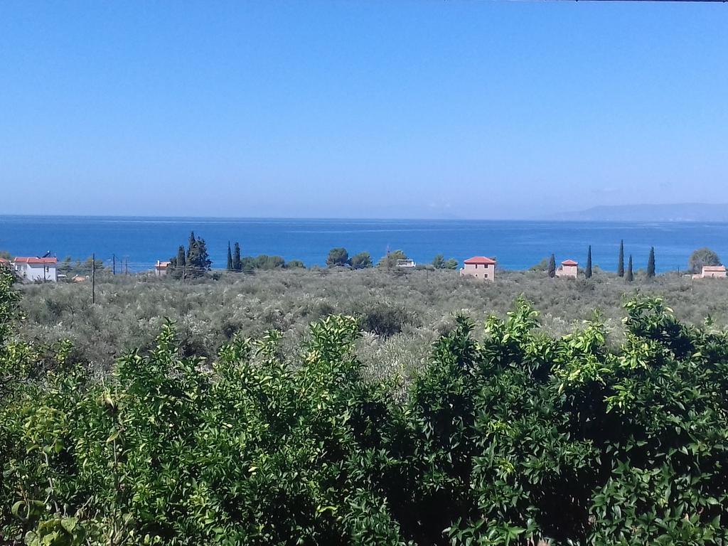 Ouranias Studios Kardamyli Exterior foto